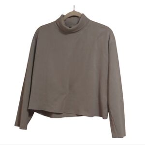 Zara Cropped Top. Long Sleeve. Comfy.